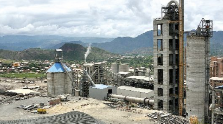 c-coboce-396345-4BB6