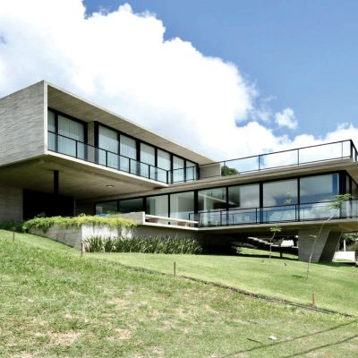 Casa CC de Sebastián Fernandez de Córdova, Maria Inés Saavedra, Erika Peinado, Mariano Donoso