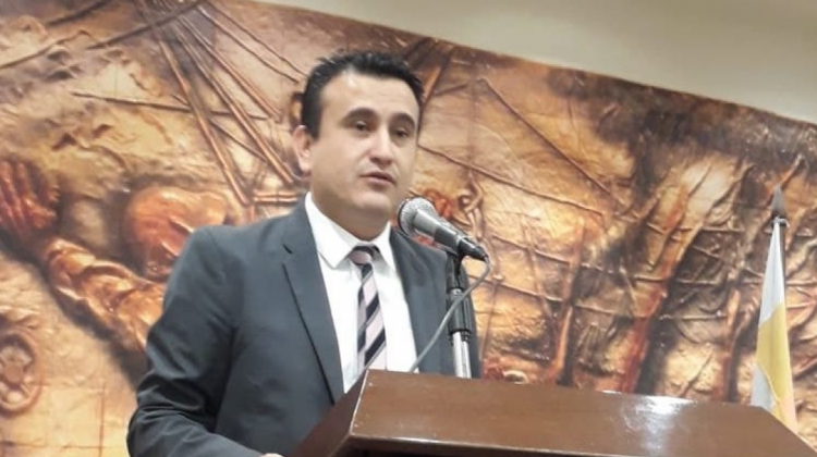 c-guzman-vale-402786-F9B3