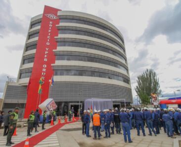edificio YPFB Oruro