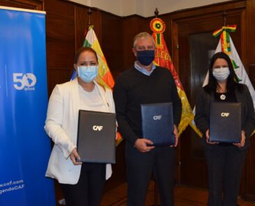 CAF firma BRT de Santa Cruz (4)