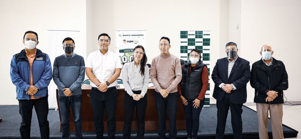 Seis de los diez ganadores recibieron de parte de los ejecutivos su srespectivos premios