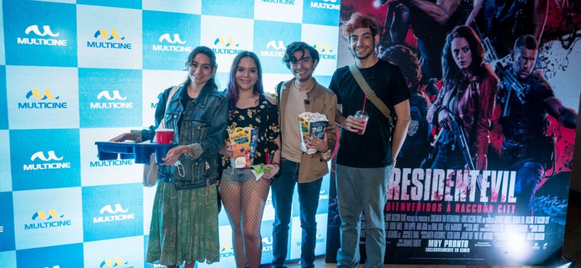 Alan Barj, Hubert Longaric, Daniela Arce, Mariana Peña (1)