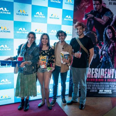 Alan Barj, Hubert Longaric, Daniela Arce, Mariana Peña (1)