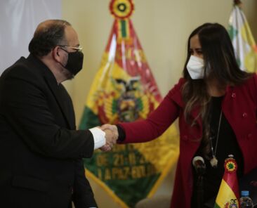 Firma contratos USD 76 millones Bolivia final (2) (1)