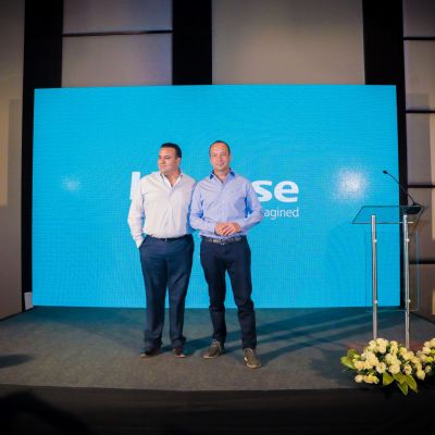 Ejecutivos de Hisense.. (2)