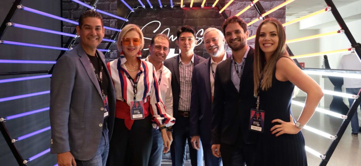 Ejecutivos REMAX Bolivia y Speakers OK