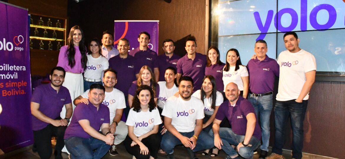 El equipo de Yolo pago en la presentación de la app (1)