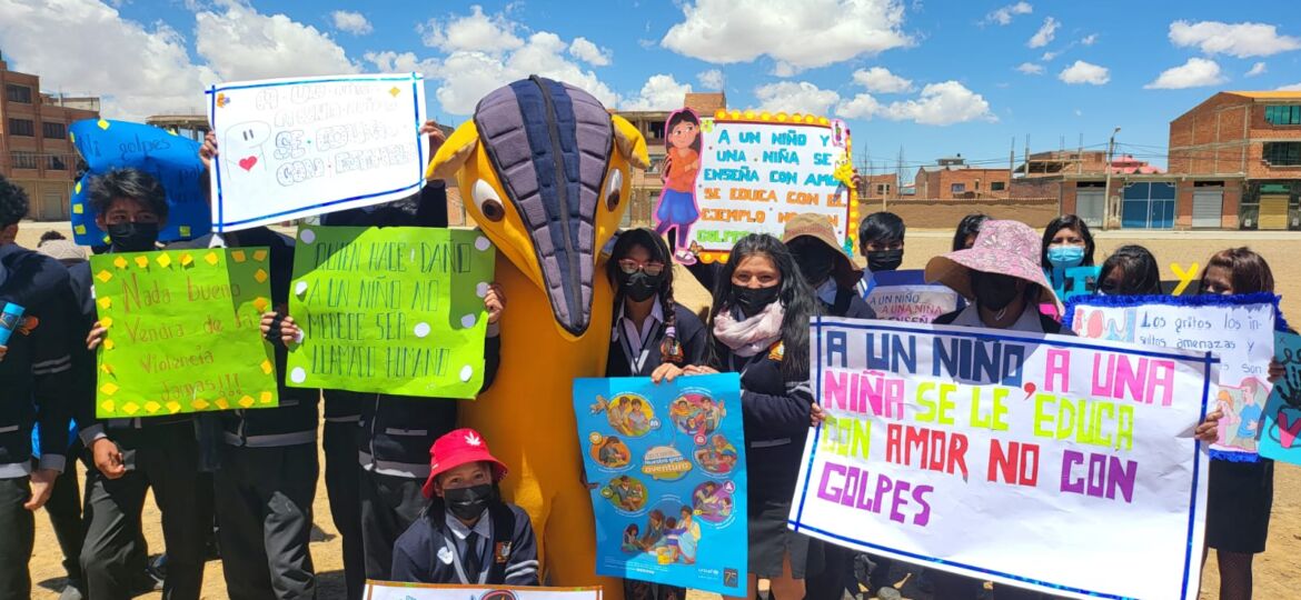 Dillo con los estudiantes de El Alto en una campaña de Unicef