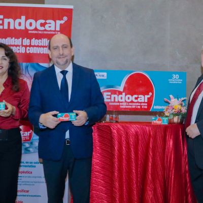 Ejecutivos SAE y Dr Alejandro Yenes ok