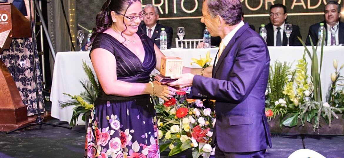 INTI recibe premio del mérito exportador de la CANEB