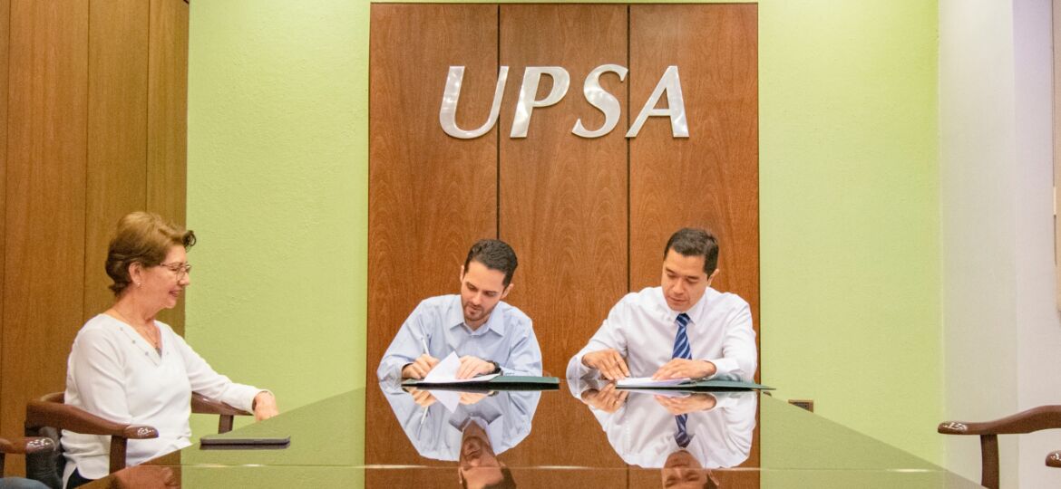 foto firma de convenio 2 (2)