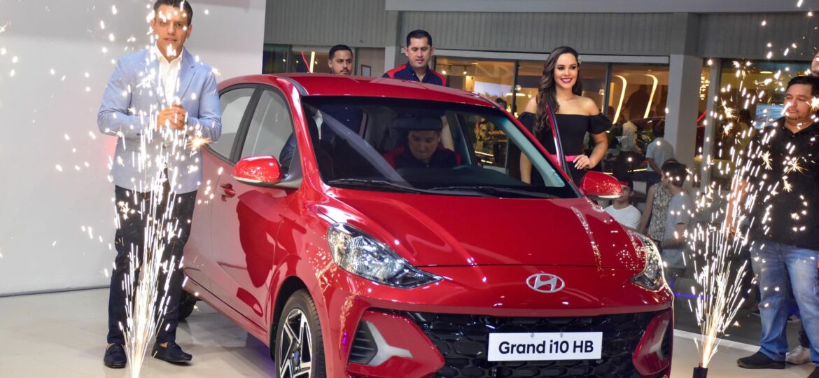 Develación Grand i10 HB