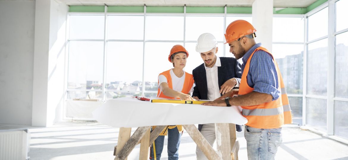 Trabajadores del sector inmobiliario - construcción (2) (1)