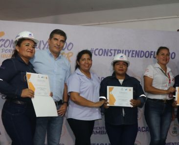 Graduados del programa Construyendo Futuro (1)