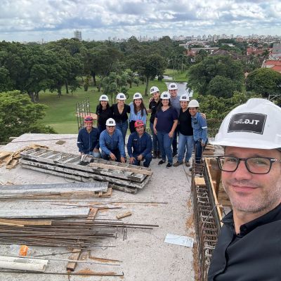 Equipo de la desarrolladora inmobiliaria (1)