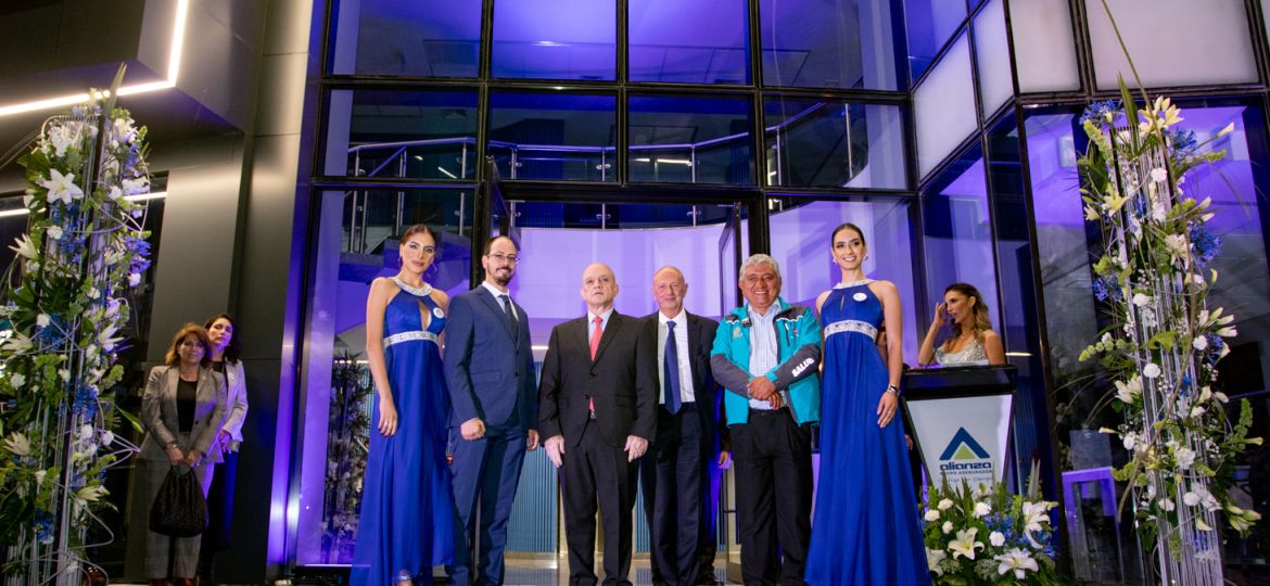 Nimeryra Flores, Rodolfo Adler, Alejandro Ybarra, José Manuel Álvarez, Ivan Arias y Hazel Holters