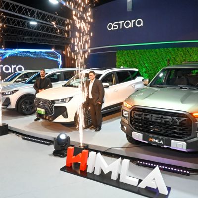 Rodolfo Camacho, gerente de marketing Astara y Pedro Rea, gerente de marca Chery Bolivia